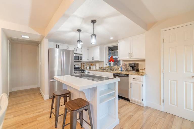 Modern 3-Bedroom Escape in Northwest Reno — photo 4