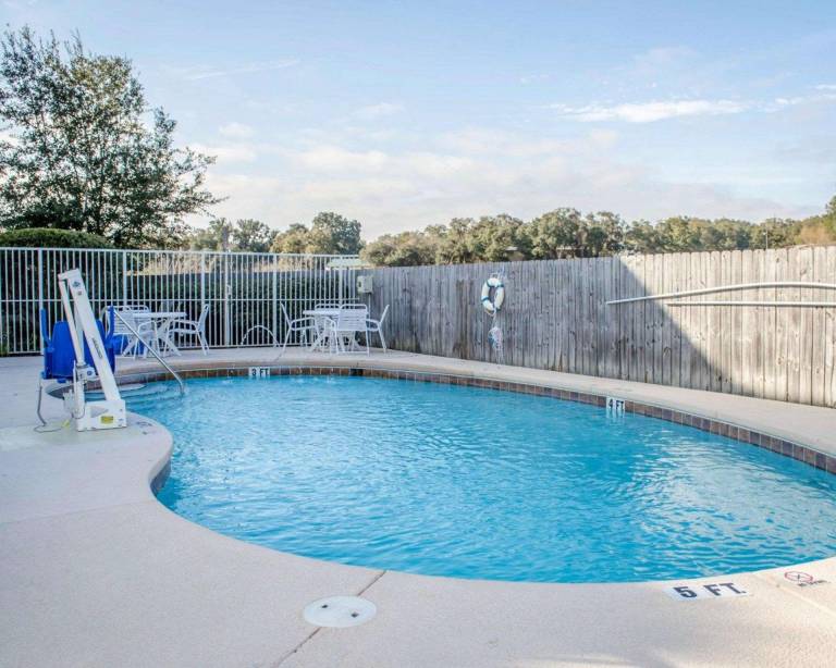 Comfort Suites Niceville Near Eglin Air Force Base — photo 4