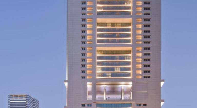 Lovely rental apartment with pool, jacuzzi & sauna | Pets allowed in Abu Dhabi