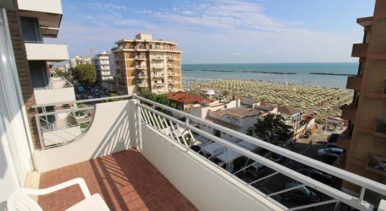 Rental apartment with 2 rooms for 6 persons — photo 3