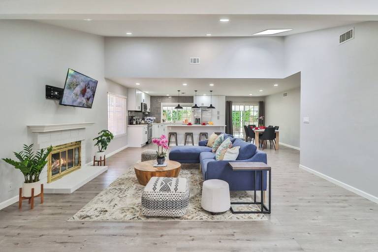 House Woodland Hills