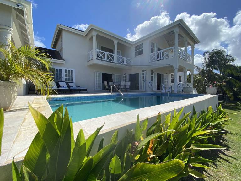 Villa Mount Standfast