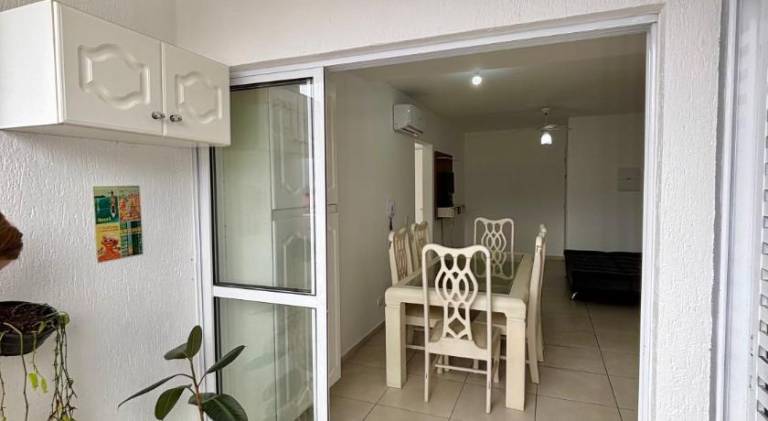 Holiday apartment with pool — photo 4
