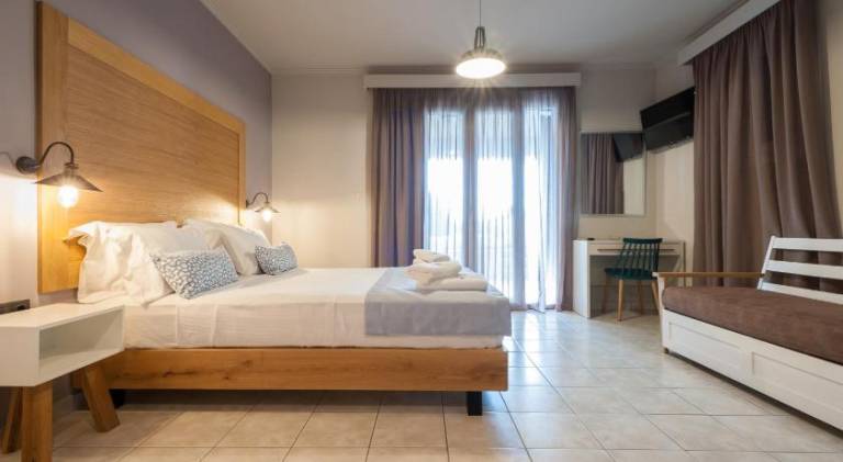 Serviced apartment with jacuzzi, BBQ & terrace | Good for workation — photo 2
