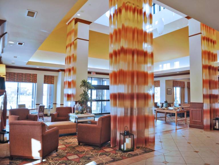 Hilton Garden Inn Oconomowoc — photo 2