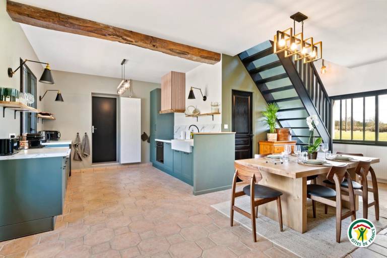 Gite with patio, yard & barbeque | Pets are welcome — photo 2