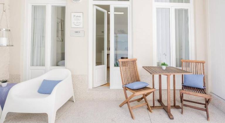 Rental apartment with patio | Next to Dom Luís I Bridge | Good for workation — photo 5