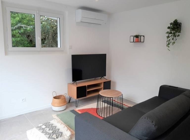 Gite with terrace & garden — photo 4