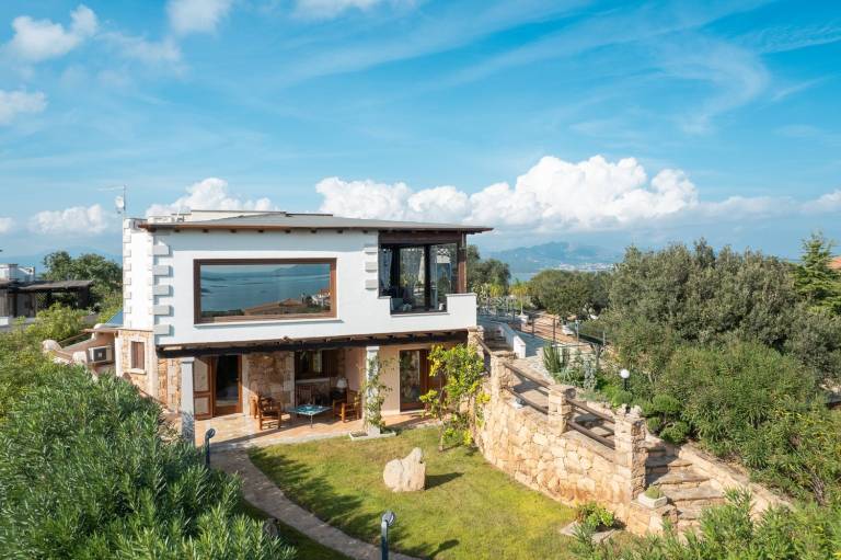 Fully equipped villa with terrace, garden & barbecue | Beach view | Dogs allowed — photo 2