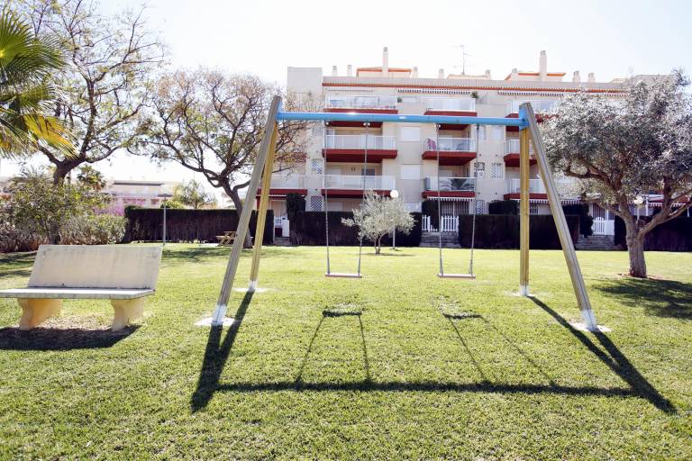 Child-friendly charming apartment with yard, pool & terrace | Beach nearby | Pets are welcome — photo 5