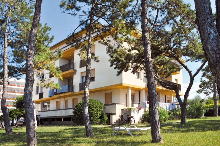 Charming apartment with yard | Next to the beach | Pets are welcome — photo 2