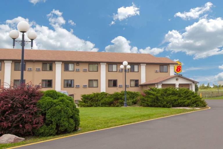 Super 8 By Wyndham Clear Lake — photo 3