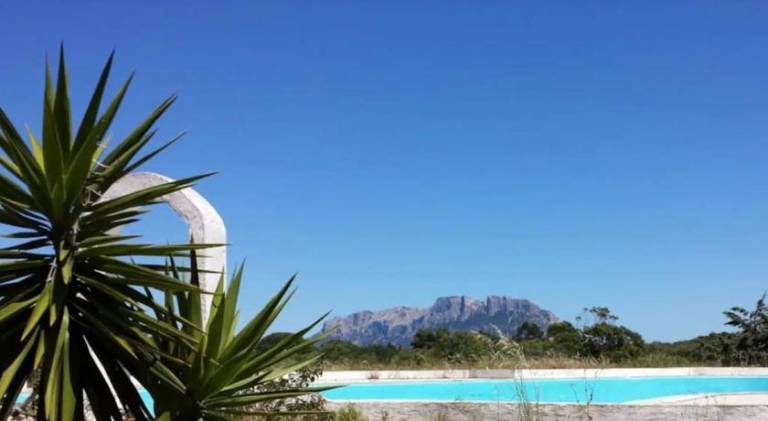 House with pool in Olbia