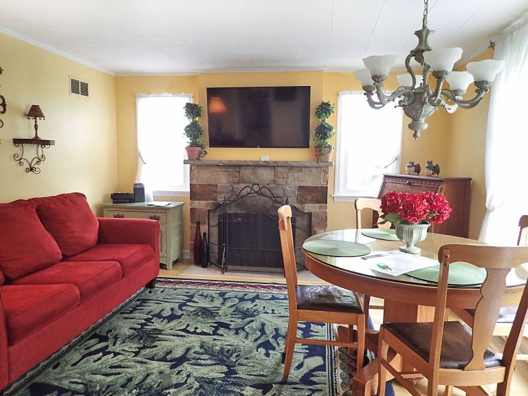 Cabin  Saugatuck