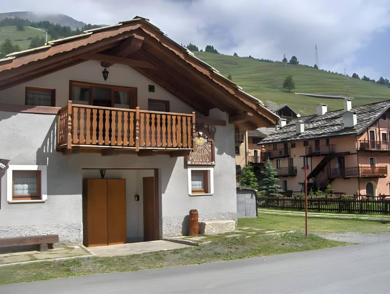 Beautiful holiday apartment with terrace & yard | Next to the ski | Dogs allowed — photo 2