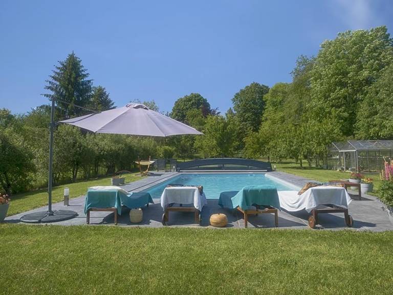 Family cottage with pool and pets allowed in Burgundy — photo 5