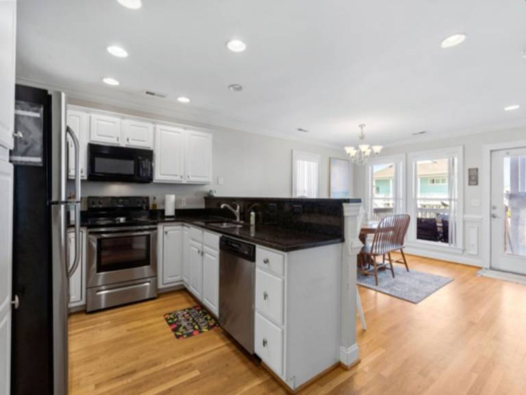 Child-friendly house with patio & garden | Next to the beach | Dogs allowed — photo 3