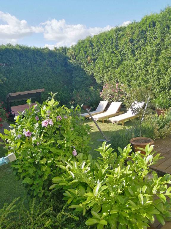 Holiday apartment air-conditioned, quiet, peaceful surroundings with beautiful views of the inland lake. — photo 5