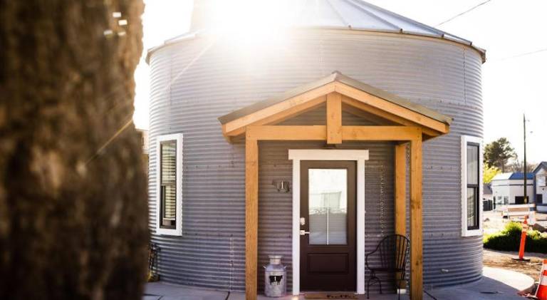 Pet-Friendly Silo Stay with Loft Near Zion & Hot Springs in La Verkin, UT