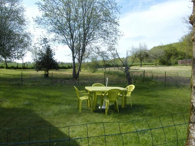Cottage with barbecue — photo 4