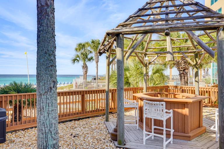 Prime Beach Access & Gulf-View Balcony! PBC Condo — photo 3