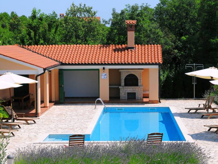 Apartament  Trget