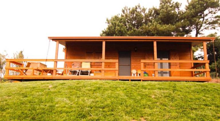 Chalet with 2 rooms for 4 persons in Leiria