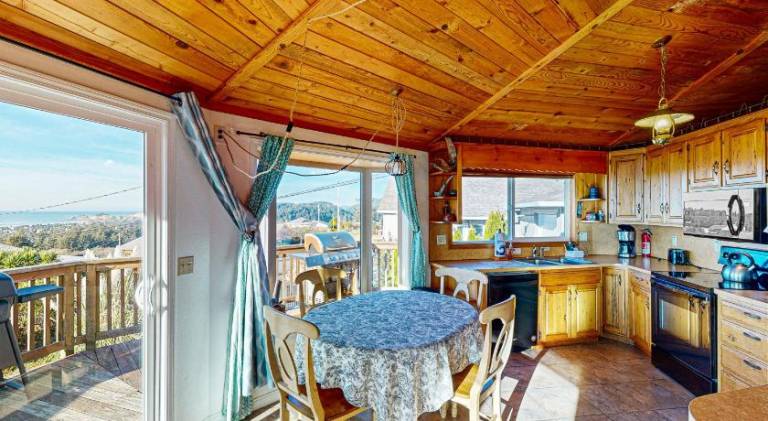 House with 3 rooms for 10 persons — photo 4