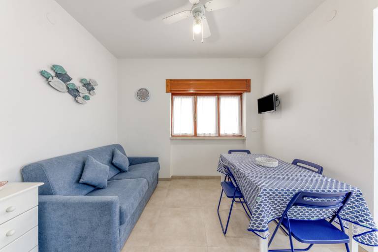 Holiday apartment with 1 room for 4 persons — photo 4
