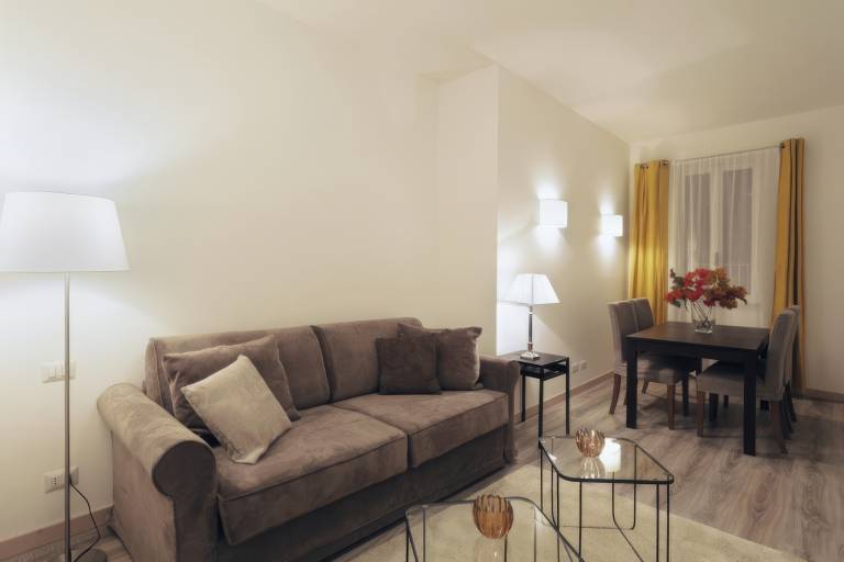 Apartment | Close to Trevi Fountain in Vittoria