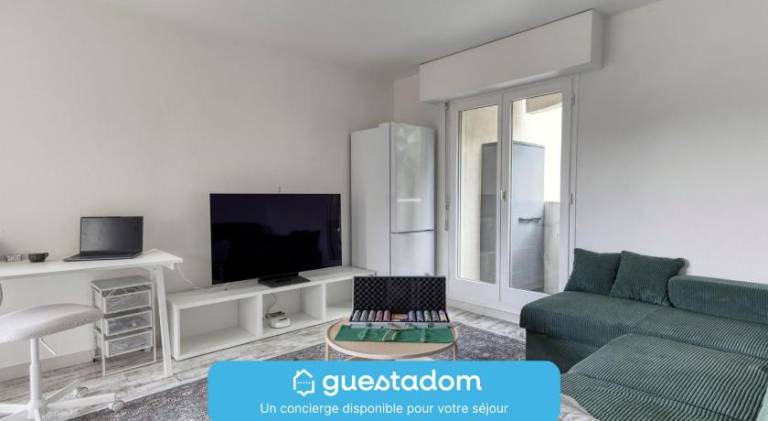 Le Blum - Wifi - Balcon - Porte de Bercy in Creteil