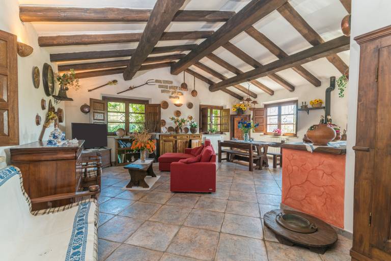 Villa with terrace, private pool & yard | Mountain view | Suitable for remote work — photo 4