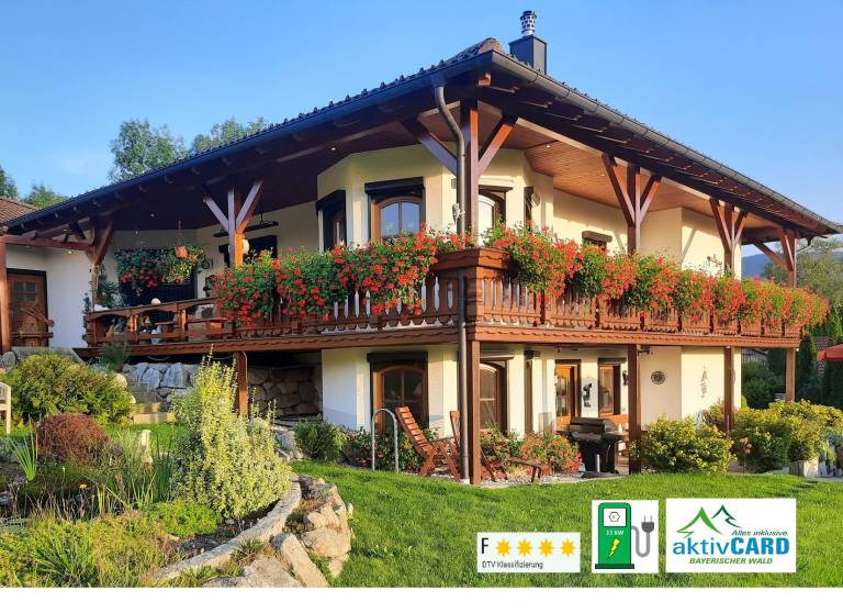 Ferienhaus in Lam, Arrach für max. 2 Gäste Ferienhaus in Lam, Arrach für max. 2 Gäste