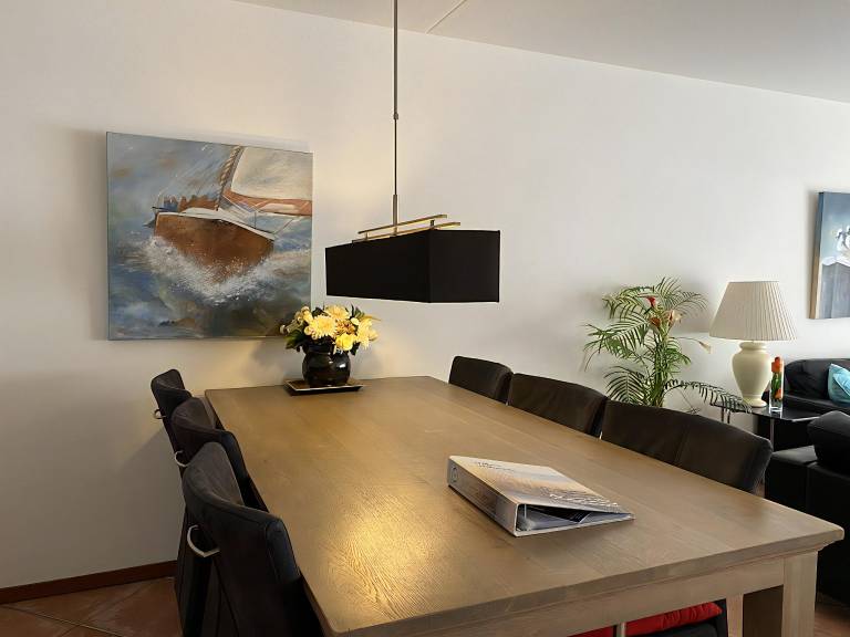 Apartment with jacuzzi — photo 4
