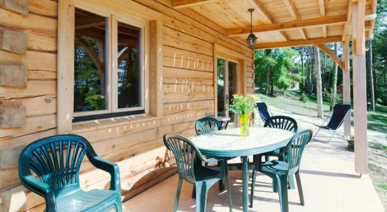 Family-friendly vacation home with pool, terrace & yard | Pet-friendly — photo 5