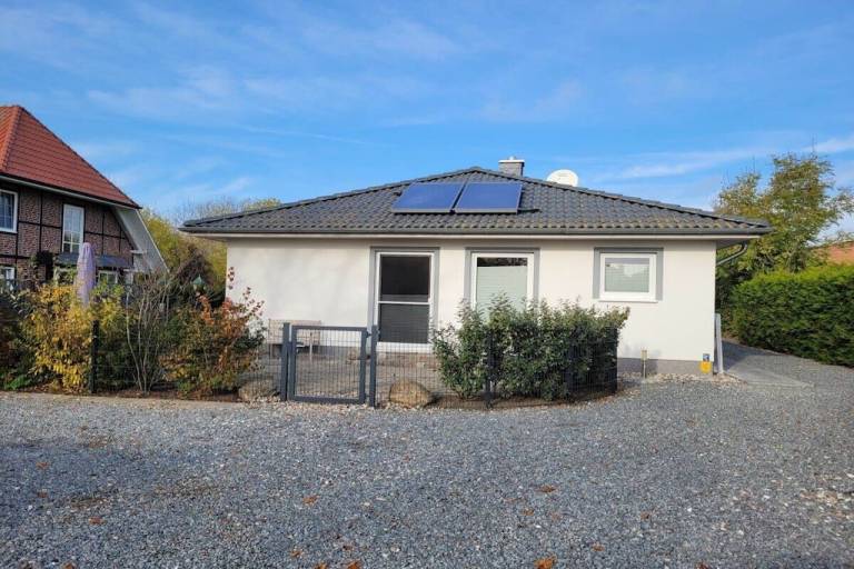 House with BBQ, patio & sauna in Fehmarn