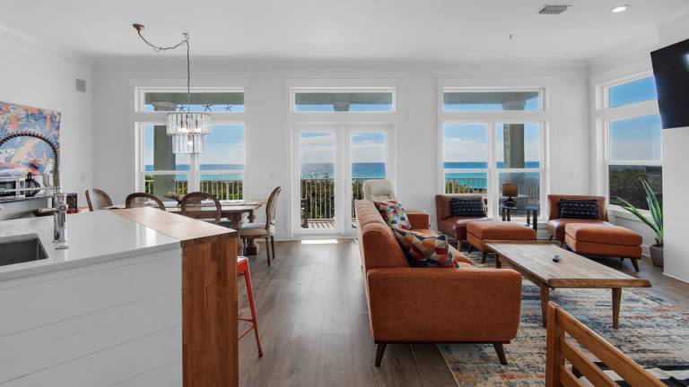 Apartment with heated pool & fast internet | Beach view — photo 2