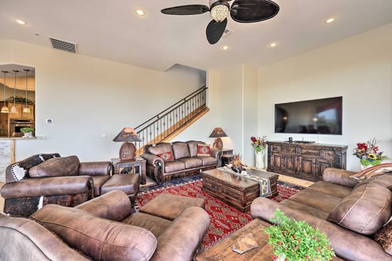 Backyard Oasis! Mtn-View Family Gem in Scottsdale — photo 3