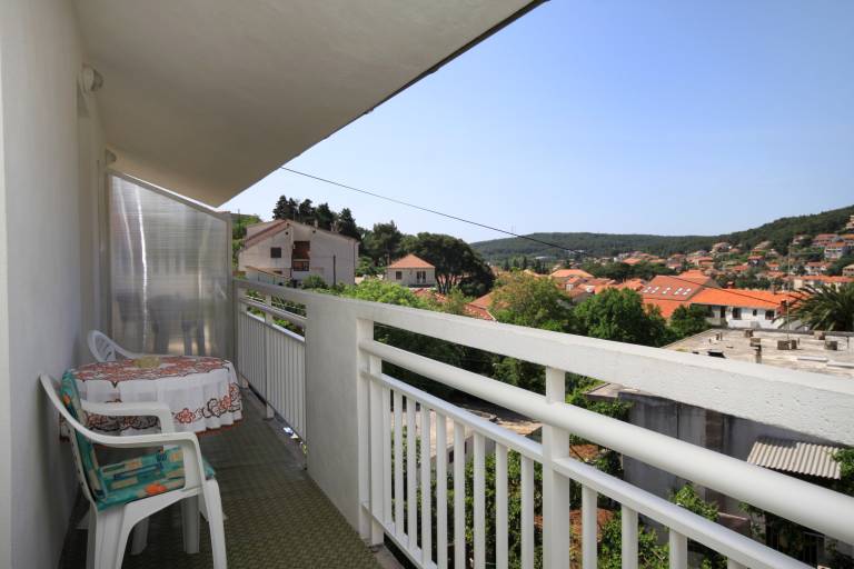 One bedroom apartment with balcony Jelsa, Hvar (A-196-b) in Hvar