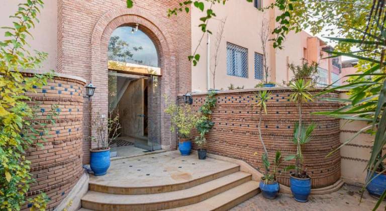 Bright & Cozy Appt with Exclusive Private terrace — photo 4