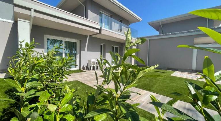 Villa with 2 rooms for 6 persons in Ferrara