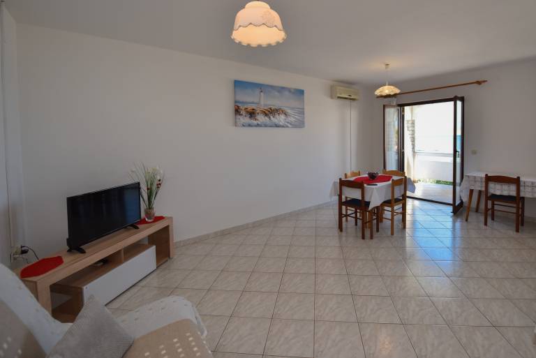 Two bedroom apartment near beach Kustići, Pag (A-6353-a) — photo 3