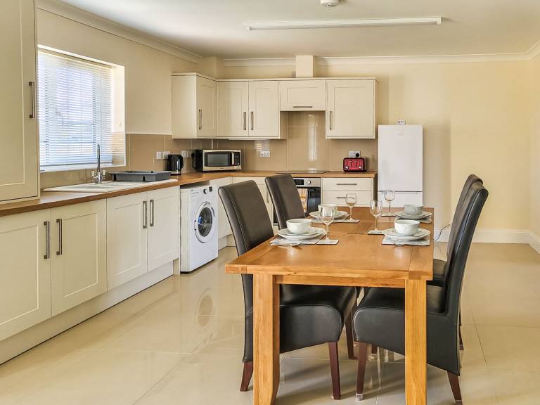 Children-friendly charming cottage with garden | River view | Pets allowed — photo 3