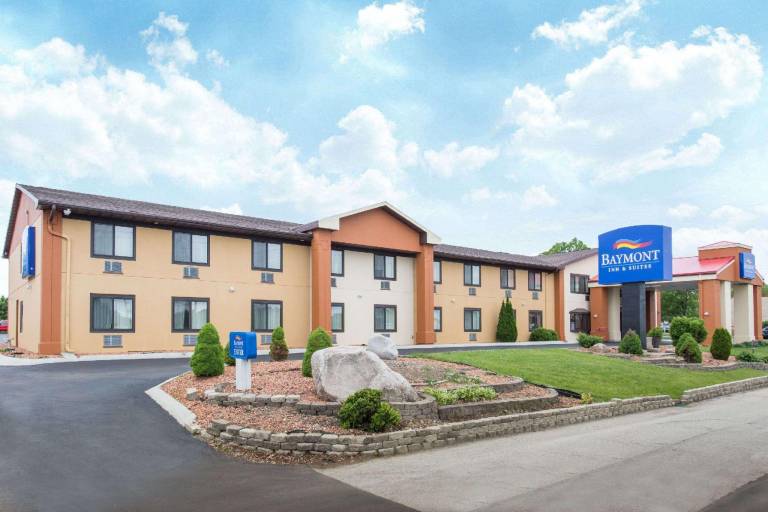 Baymont by Wyndham Waukesha in Waukesha, WI