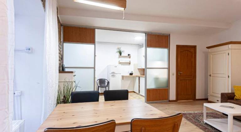 Lovely apartment | Close to Gate of Dawn | Pets are welcome — photo 4