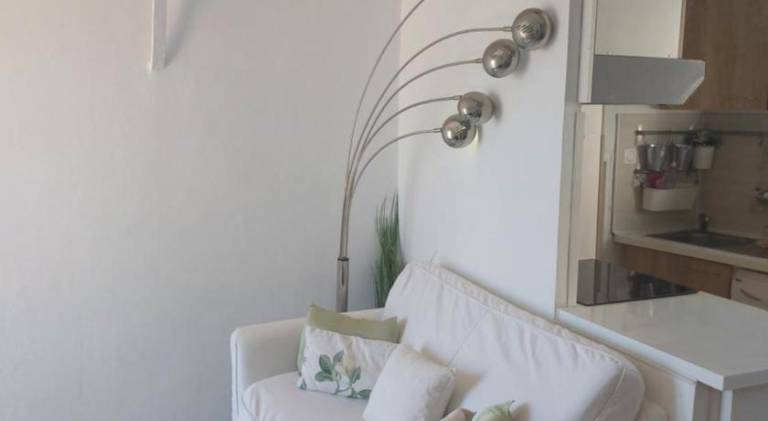 Apartment with patio — photo 2