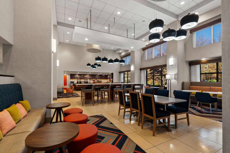 Hampton Inn & Suites by Hilton Fort Belvoir Alexandria South — photo 2