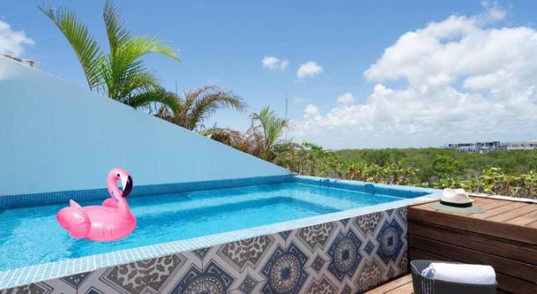 Rental apartment with pool in Tulum