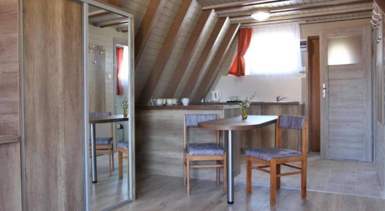 Charming rental apartment with barbeque, garden & pool | Pet-friendly — photo 3