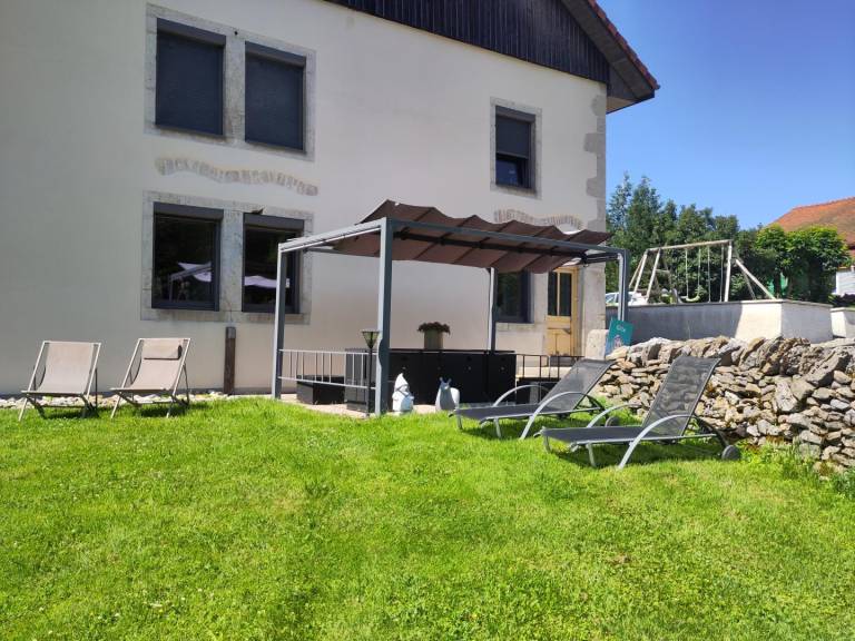 Pleasant gite with terrace & BBQ | Pets are welcome — photo 2